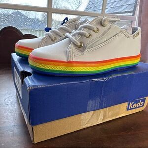 NEW Keds 8.5M Girls Kids White Sneakers Rainbow Sole Slip On Kickstart Season